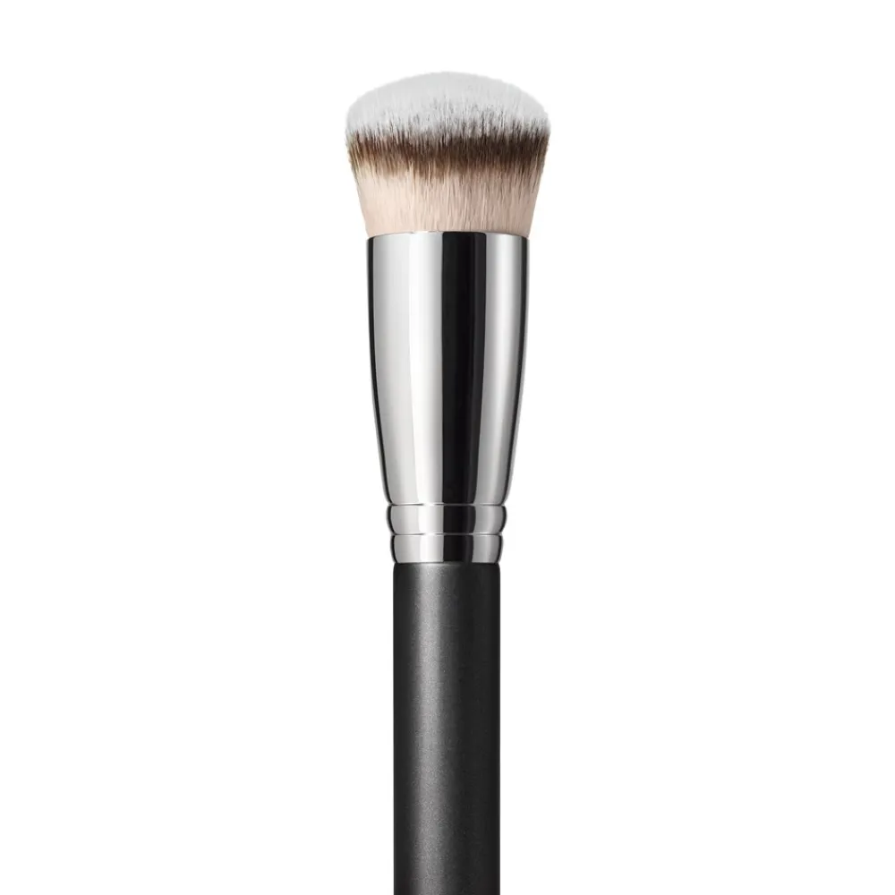 MAC 170 Synthetic Bounded Slant Brush- Makeupbørster