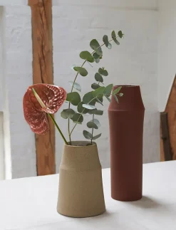 Outlet Clay Vase, Vaser & Urtepotteskjulere