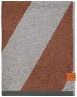 Mette Ditmer Diagonal Håndklæde, , 50x90 cm- Håndklæder & Vaskeklude