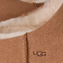 UGG Elea Slip-On Slippers, , 39-Dame Hjemmesko|Flade Sko