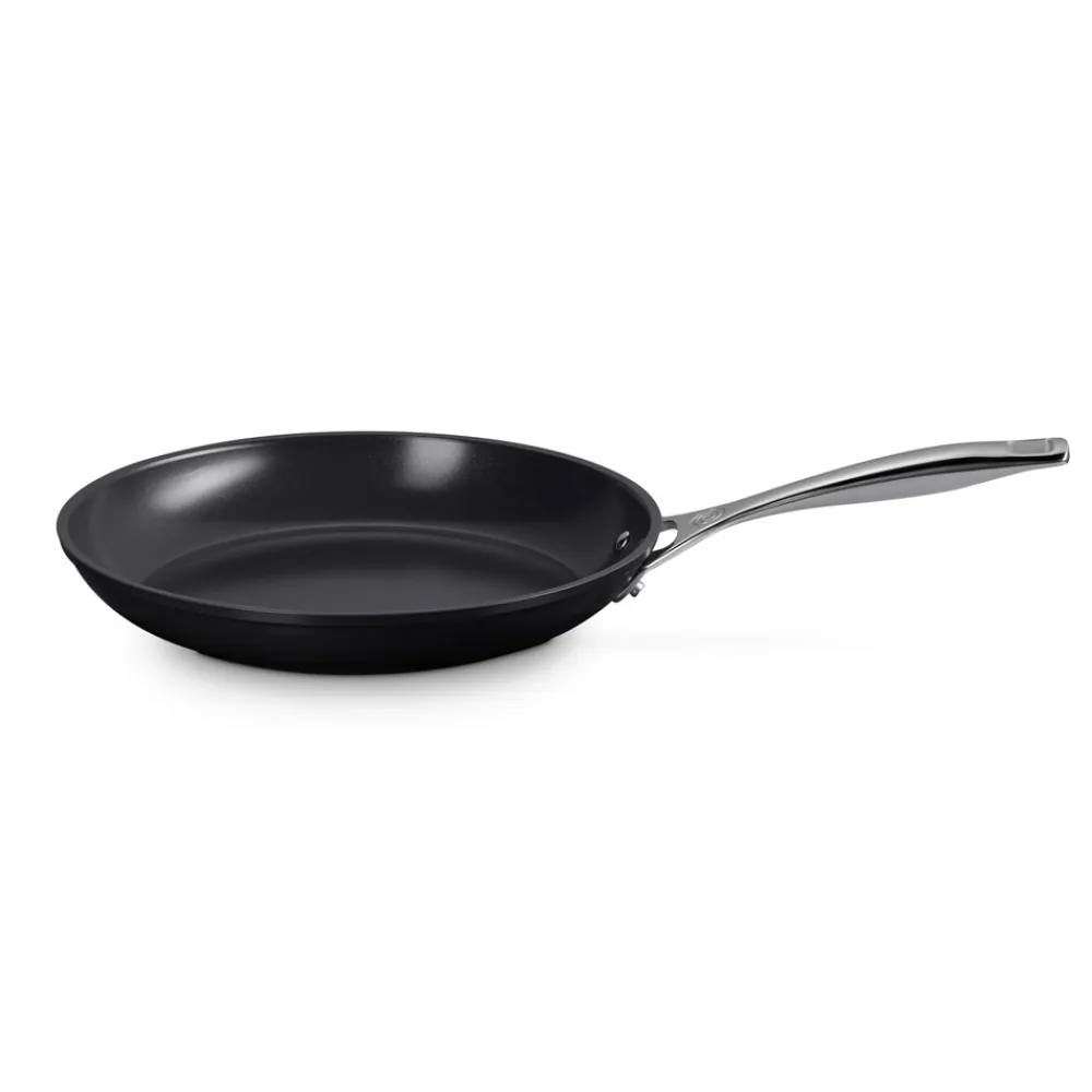 Le Creuset Essential Non-Stick Ceramic Stegepande, , Ø28 cm- Gryder & Pander