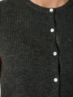 Best Everest Knit Vest, , 34 Dame Veste