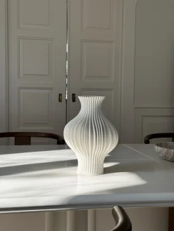Bloom Objects Forma Vase,- Vaser & Urtepotteskjulere