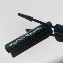 Sandstone Grand Danois Mascara, Black- Øjne