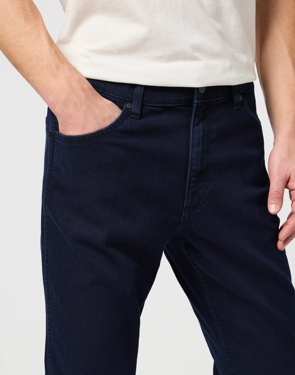 Wrangler Greensboro Jeans, , W40/L30- Jeans