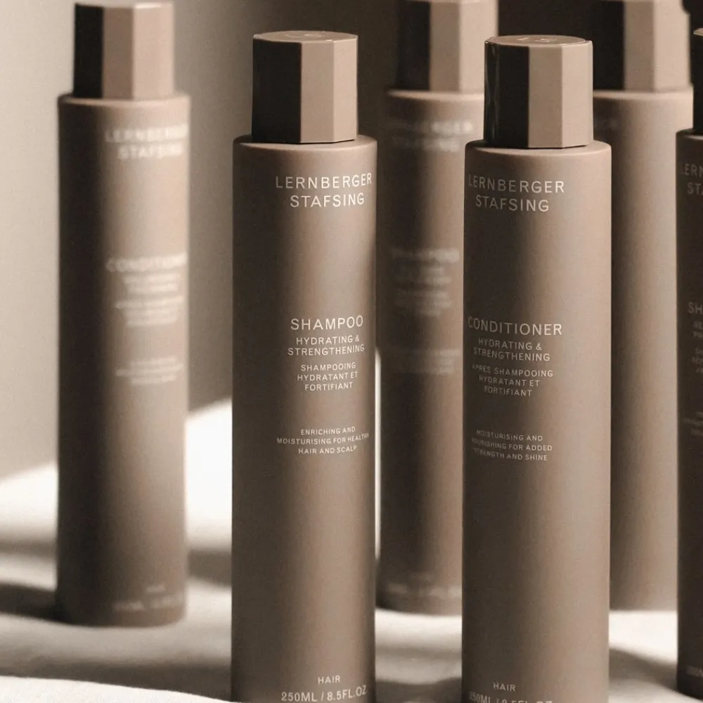 Hydrating & Strengthening Shampoo, 250 ml Hårpleje|Hårpleje