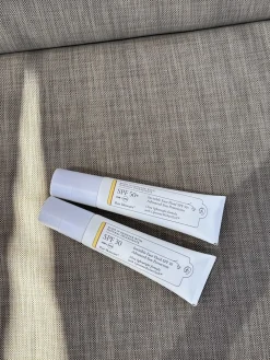Raz Skincare Invisible Face Fluid Solcreme, , 50 ml- Solbeskyttelse