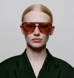 Kaya Solbriller, Dame Solbriller|Solbriller