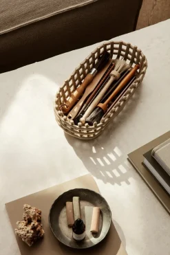 ferm LIVING Keramisk Flettet Oval Kurv,- Kurve & Andet Tilbehør