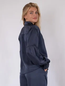 Naja Satin Skjorte, , 36 Dame Bluser & Skjorter