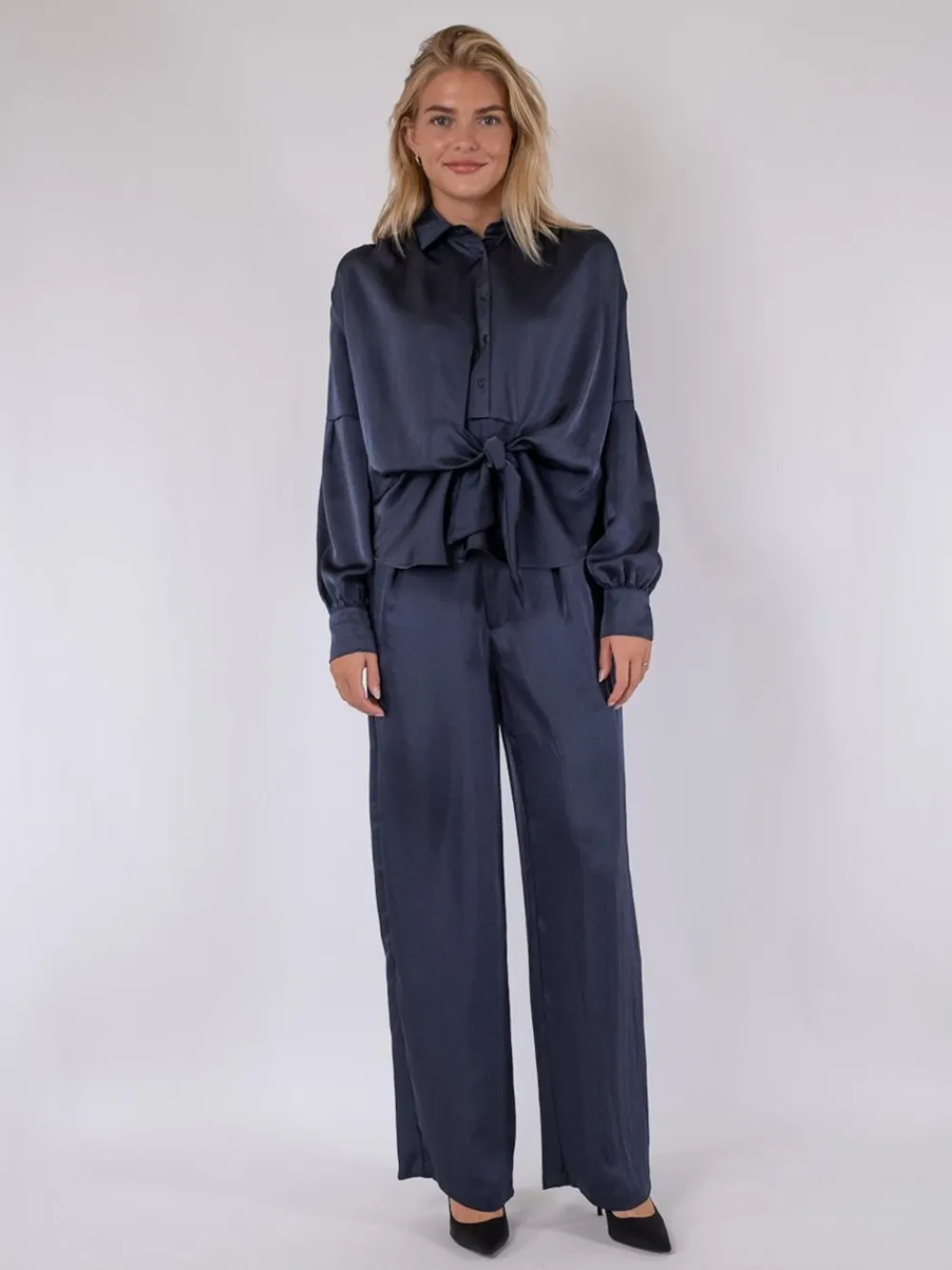 Naja Satin Skjorte, , 36 Dame Bluser & Skjorter