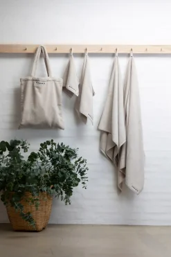 Outlet Naram Håndklæde, , 70x140 cm Håndklæder & Vaskeklude