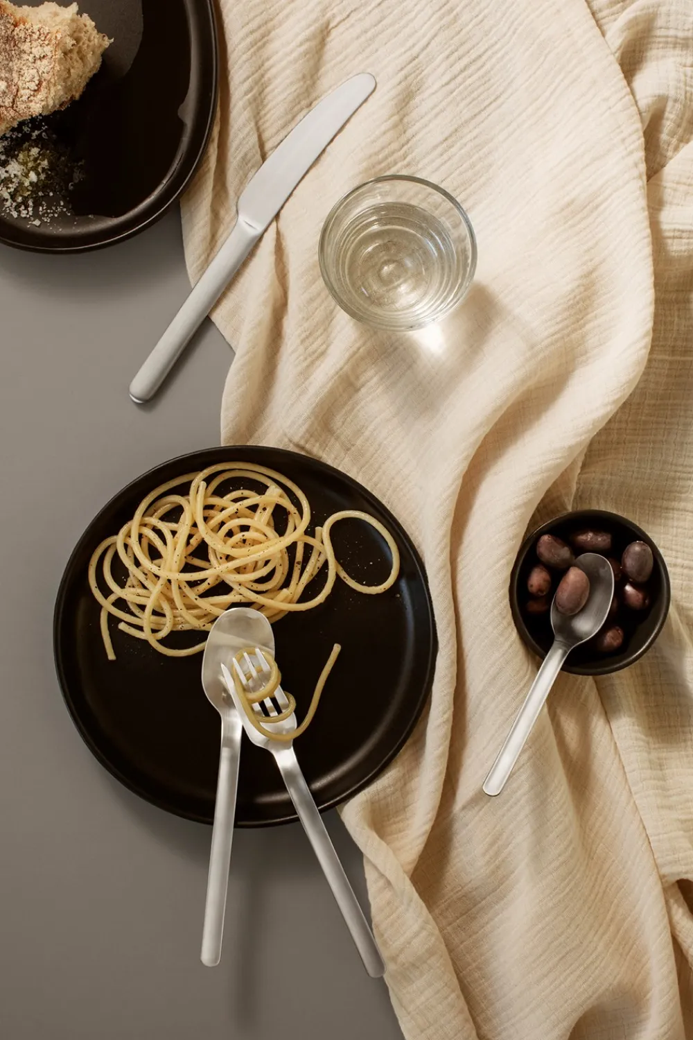 Best Nordic Kitchen Bestiksæt, Mat Stål, 16 Dele Bestik