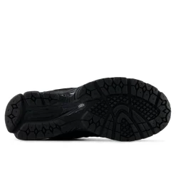 Hot 2002R Sneakers, , 46.5 Sneakers