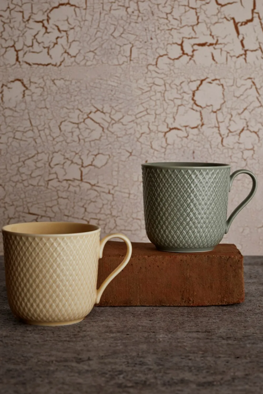 Lyngby Porcelæn Rhombe Earth Krus, , 39 cl- Krus & Kopper