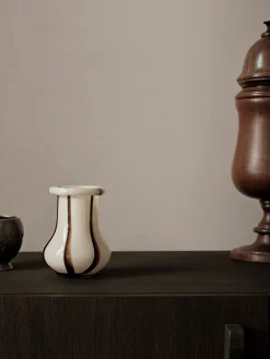 Riban Vase, Vaser & Urtepotteskjulere