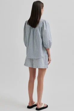Second Female Serifa Shorts, , L-Dame Shorts