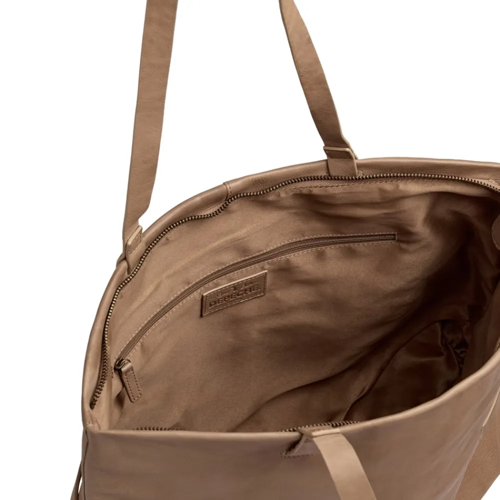Discount Shopper, Dame Shoppere