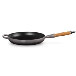 Le Creuset Signature Støbejerns Stegepande Med Træhåndtag, , Ø28 cm- Gryder & Pander
