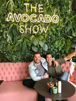 New Mags The Avocado Book- Mad & Vin